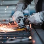 製造業界から転職!新しいキャリアに挑戦、成功の秘訣を紹介