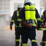 安定か挑戦か？公務員と民間企業の選び方ガイド